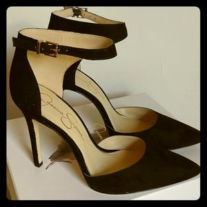 Jessica Simpson Postrie Pumps
